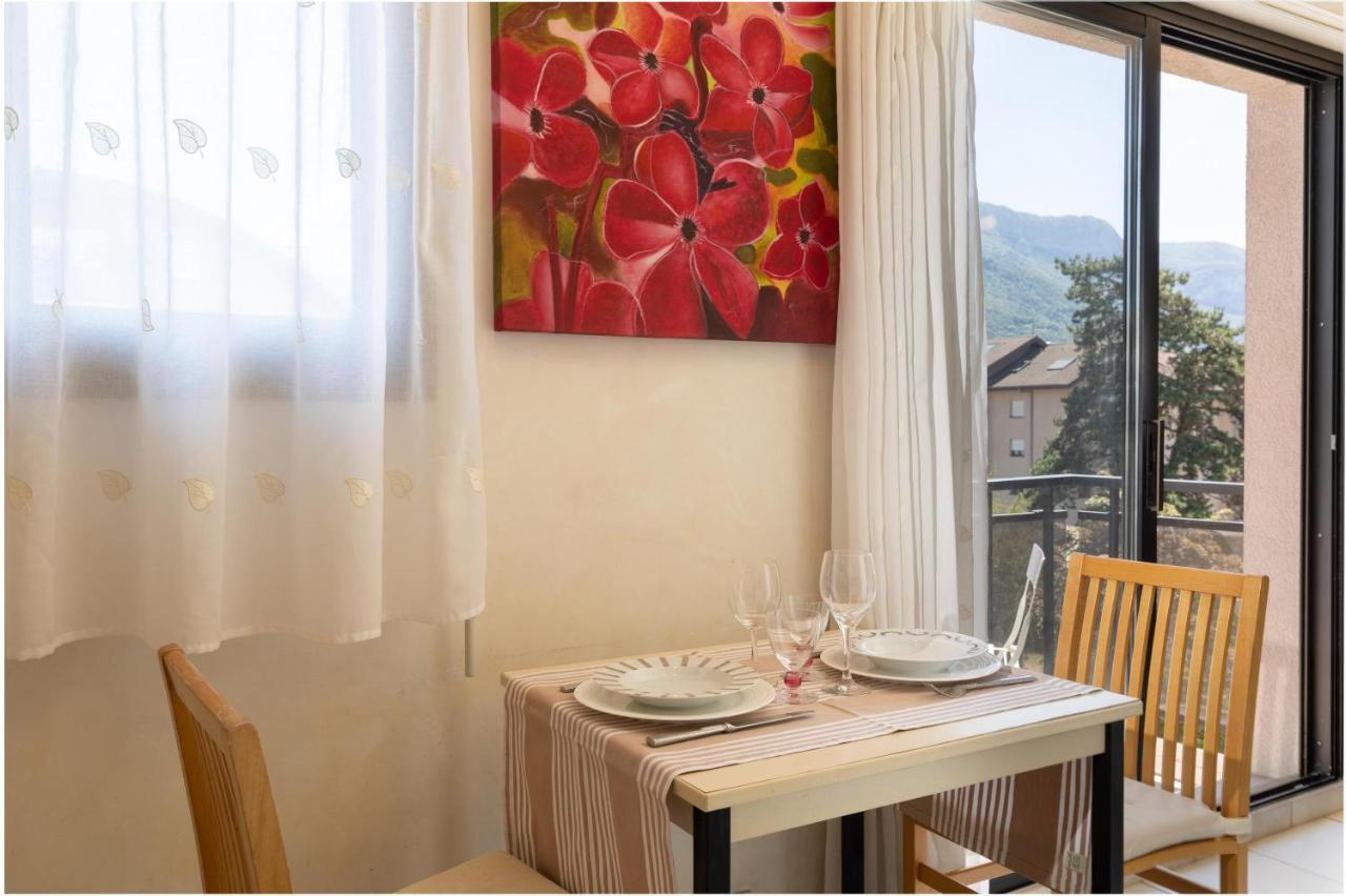 Appartement Proche Lac Et Commerces Annecy Exterior photo